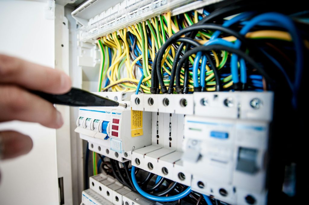 How to Spot and Fix Common Electrical Problems in Homes and Businesses